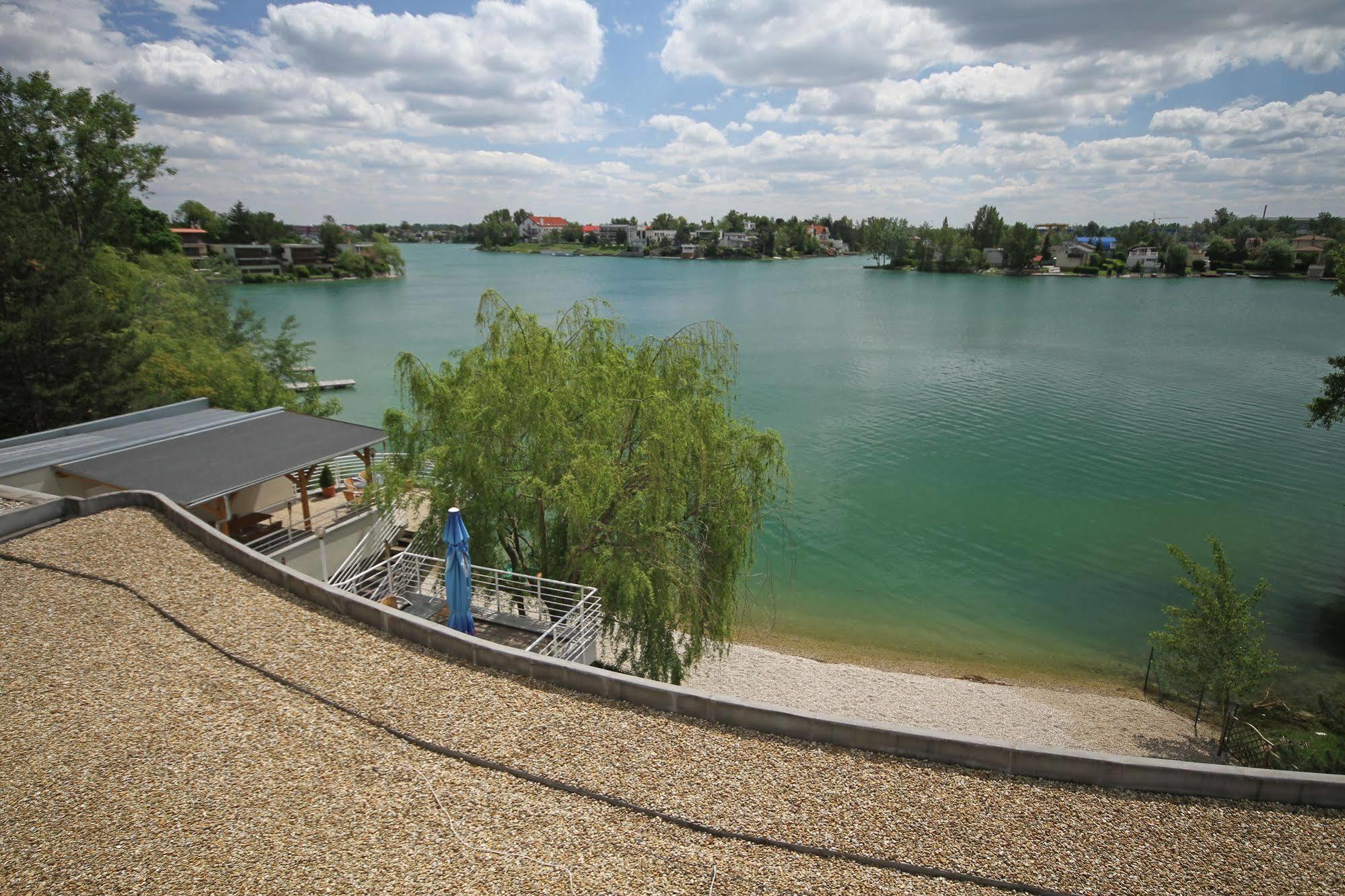 Hotel Zatoka Senec Extérieur photo
