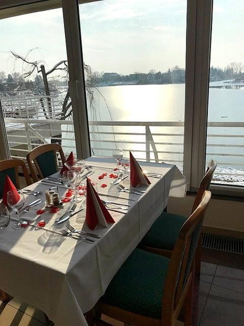 Hotel Zatoka Senec Extérieur photo