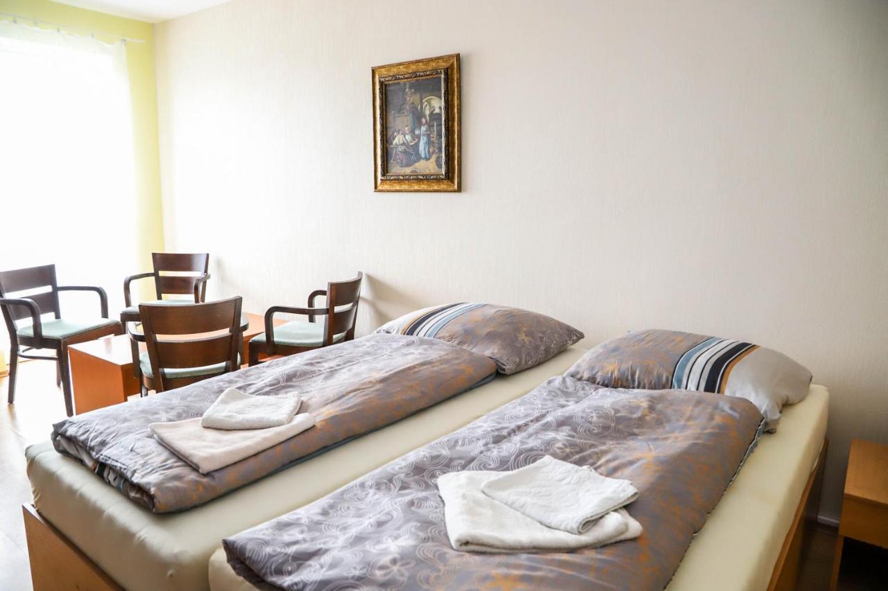 Hotel Zatoka Senec Extérieur photo
